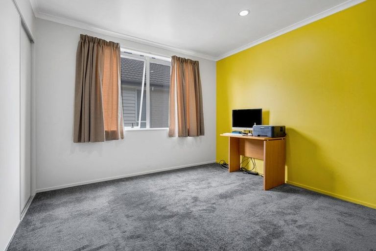 Photo of property in 52 Bruce Pulman Drive, Takanini, 2112