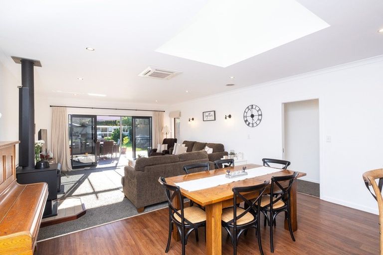 Photo of property in 21 Napier Street, Jervoistown, Napier, 4112