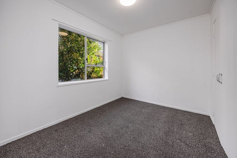Photo of property in 2/51 Rimu Street, New Lynn, Auckland, 0600