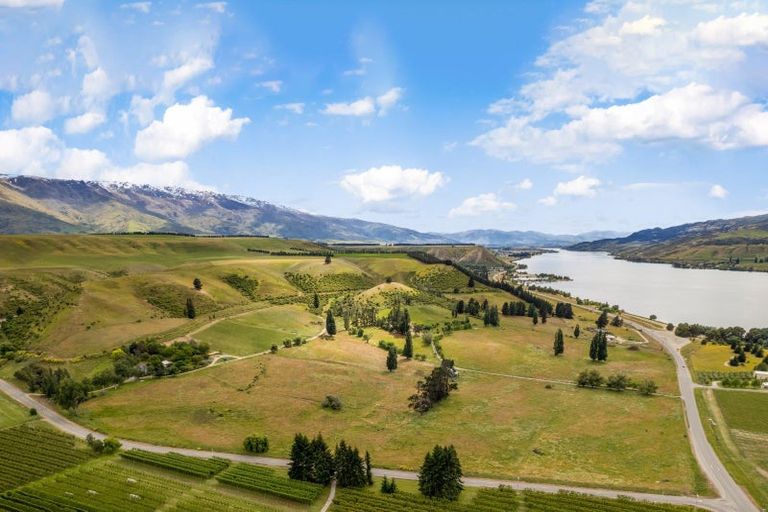 Photo of property in Glenstrae, 133 Luggate-cromwell Road, Cromwell, 9384