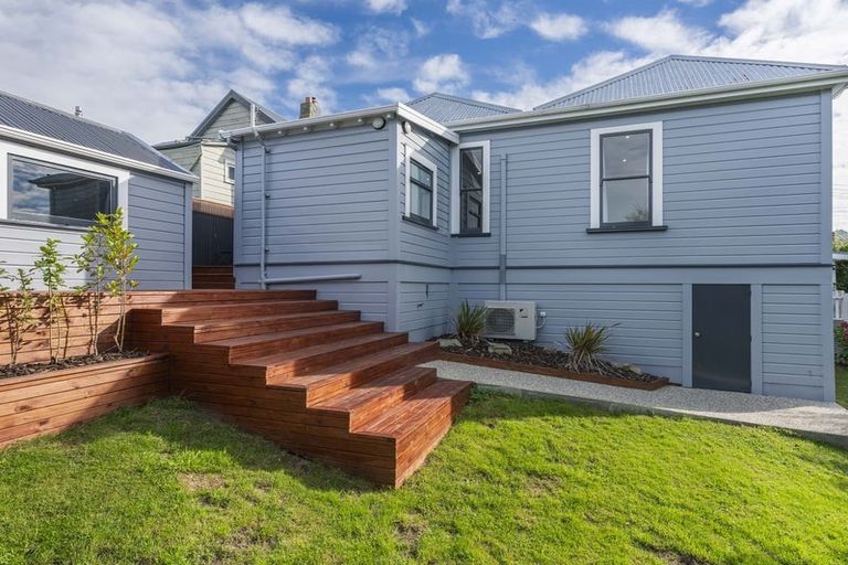 Photo of property in 7 Mosgiel Street, Mornington, Dunedin, 9011