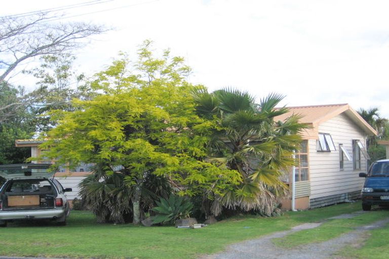 Photo of property in 13 Athenree Road, Athenree, Katikati, 3177
