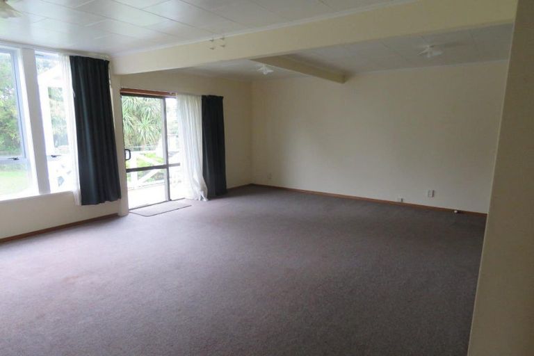 Photo of property in 19 Cook Street, Marfell, New Plymouth, 4310