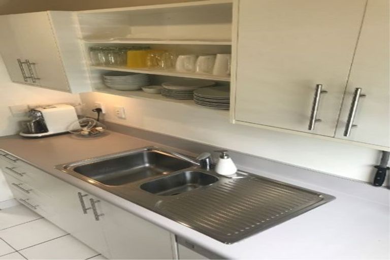 Photo of property in 4 Cottleville Terrace, Thorndon, Wellington, 6011