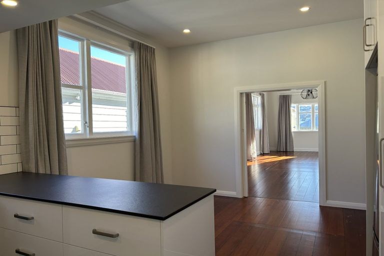 Photo of property in 39 Austin Street, Mount Victoria, Wellington, 6011