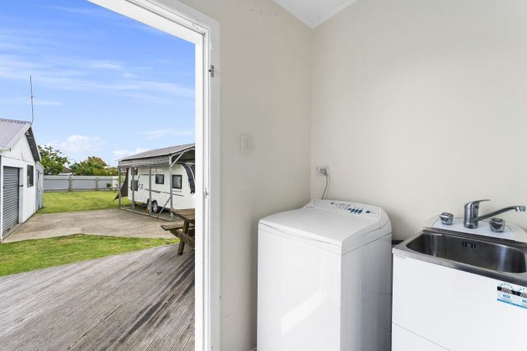 Photo of property in 76 College Road, Edgecumbe, 3120