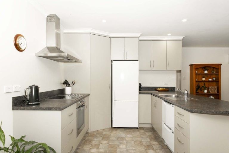 Photo of property in 28 Johnstone Street, Tinwald, Ashburton, 7700