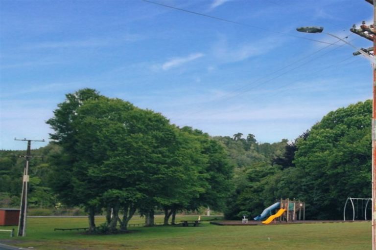 Photo of property in 6 Oxford Road, Lake Rotoma, Rotorua, 3074