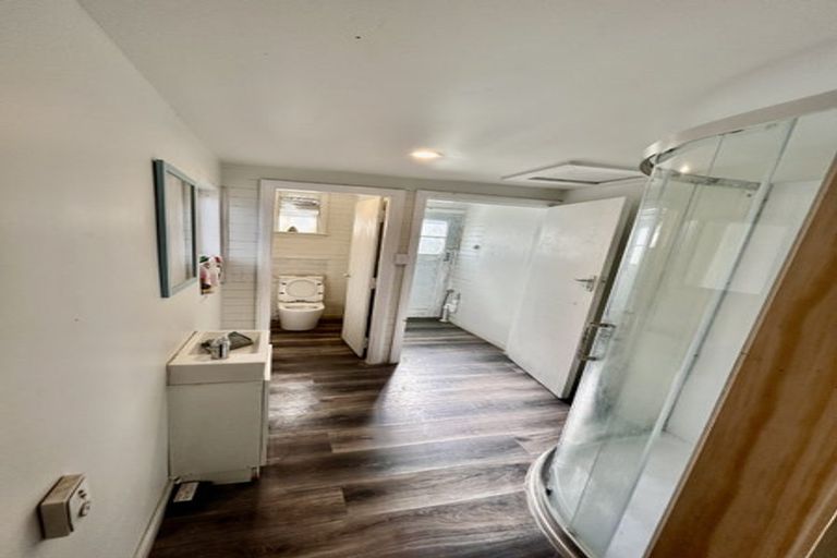 Photo of property in 360 Blenheim Road, Upper Riccarton, Christchurch, 8041