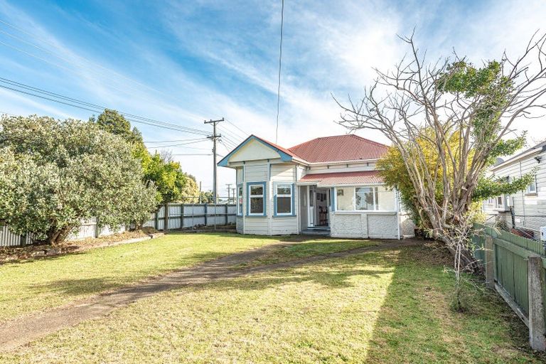 Photo of property in 22 Cambridge Street, Gonville, Whanganui, 4501