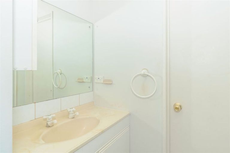 Photo of property in 13 Webb Avenue, Levin, 5510