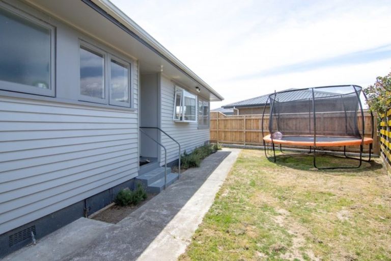 Photo of property in 43b Abraham Crescent, Milson, Palmerston North, 4414