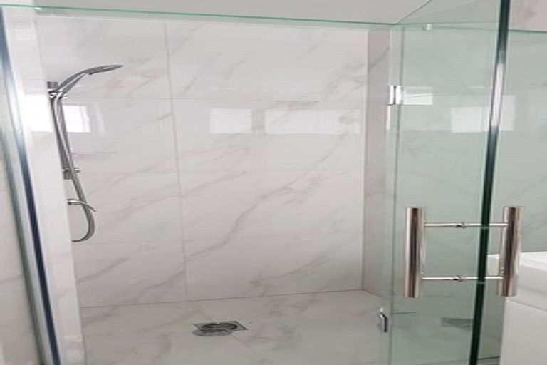 Photo of property in 71 Kenderdine Road, Papatoetoe, Auckland, 2025