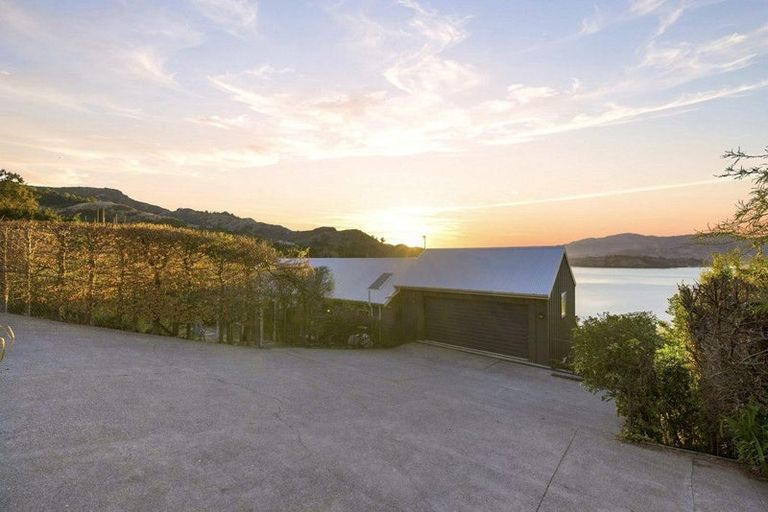 Photo of property in 15 The Terrace, Governors Bay, Lyttelton, 8971