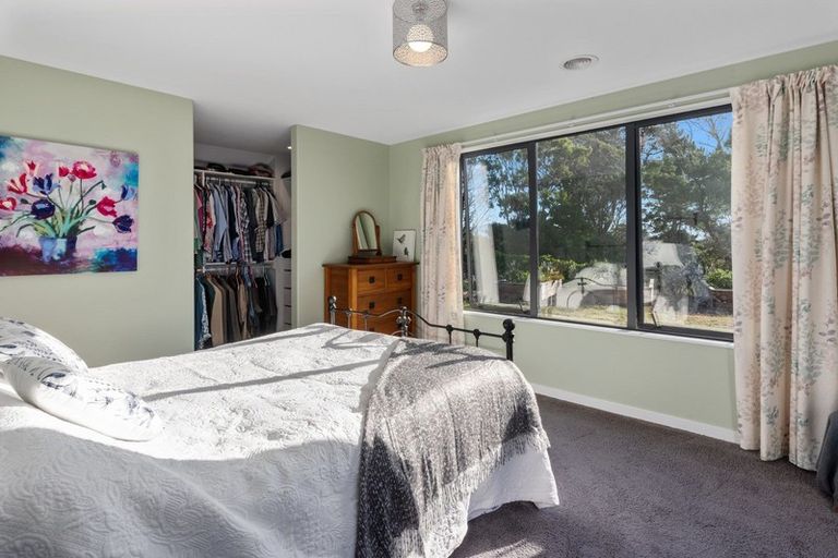 Photo of property in 48 Ferndale Drive, Waikanae, 5036