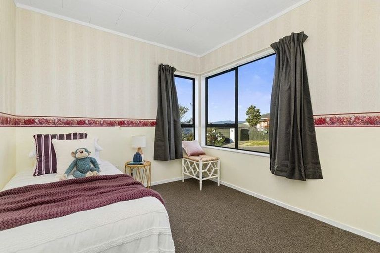 Photo of property in 23 Jasmine Grove, Maungaraki, Lower Hutt, 5010