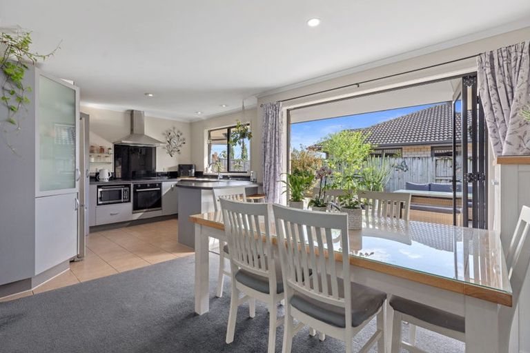 Photo of property in 9 Lark Place, Welcome Bay, Tauranga, 3112