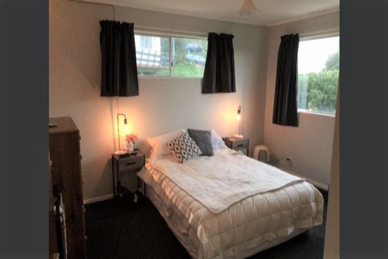 Photo of property in 1/14 Liddel Grove, Island Bay, Wellington, 6023