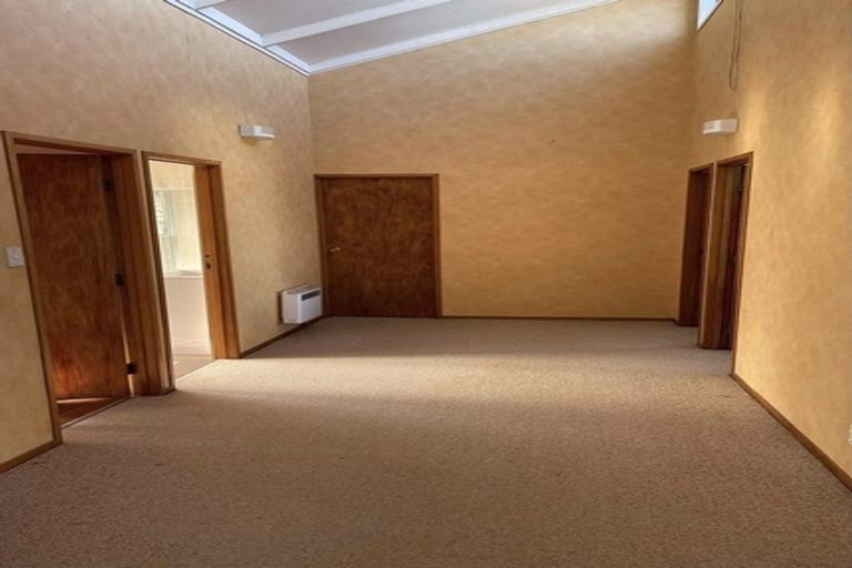 Photo of property in 70 Hadfield Street, Beach Haven, Auckland, 0626