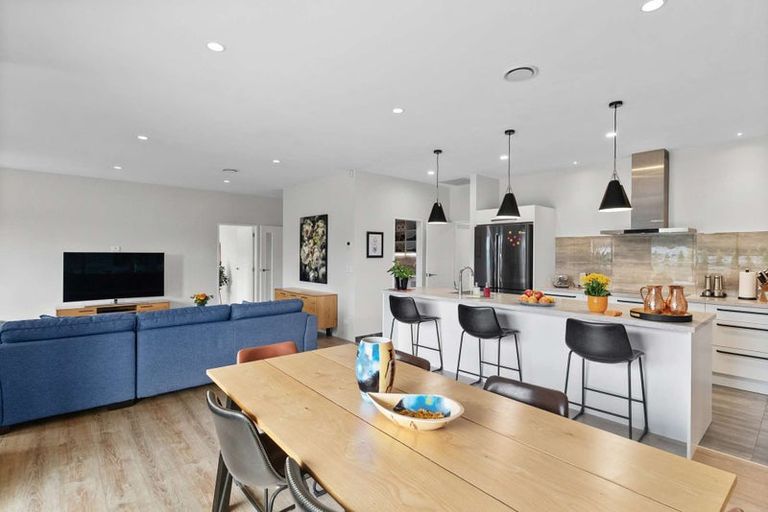 Photo of property in 11 Paradise Way, Amberley, 7410