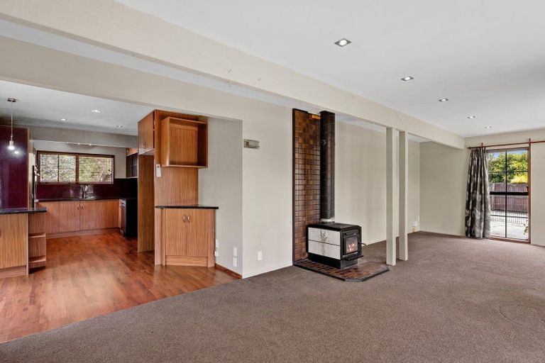 Photo of property in 60 Solomon Avenue, Redwood, Christchurch, 8051