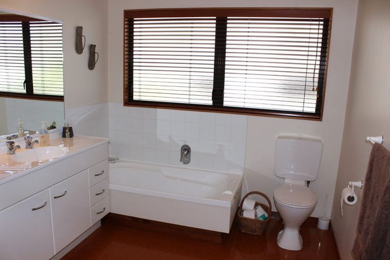 Photo of property in 119 Rimu Place, Matarangi, Whitianga, 3592