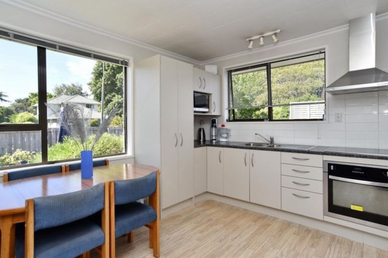 Photo of property in 1/82 Wingate Street, Redwood, Christchurch, 8051