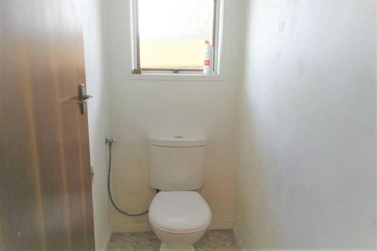 Photo of property in 35 Daytona Road, Henderson, Auckland, 0610