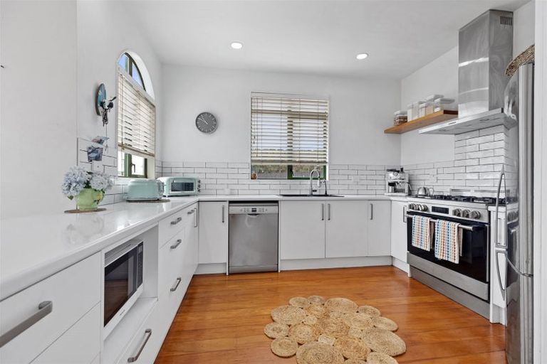 Photo of property in 44a Orkney Road, Mount Maunganui, 3116