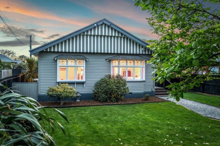 Photo of property in 25 Domain Terrace, Spreydon, Christchurch, 8024