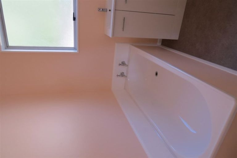 Photo of property in 13 Strathmore Avenue, Levin, 5510