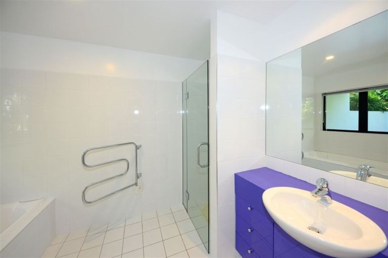 Photo of property in 24 Whareora Terrace, Cashmere, Christchurch, 8022