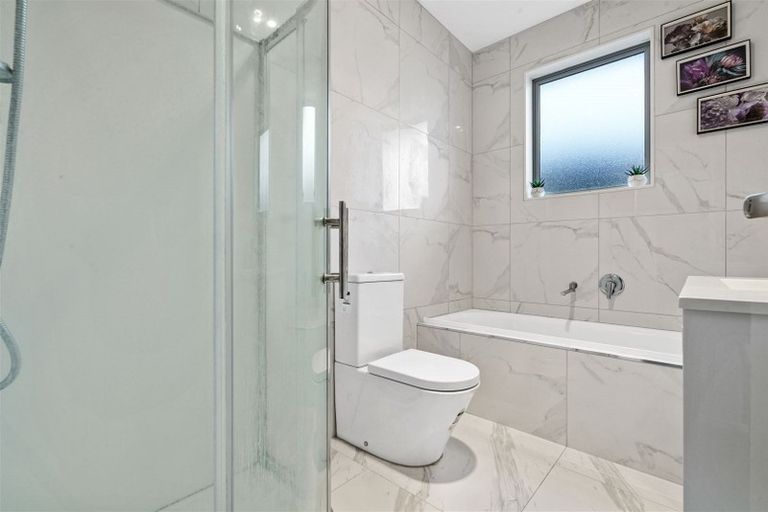 Photo of property in 14 Parton Road, Pukekohe, 2120