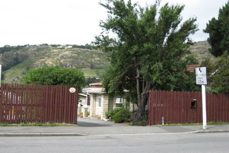 Photo of property in 92 Port Hills Road, Heathcote Valley, Christchurch, 8022