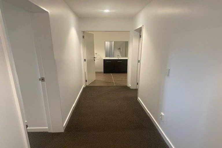 Photo of property in 18 Kellsmere Crescent, Island Bay, Wellington, 6023