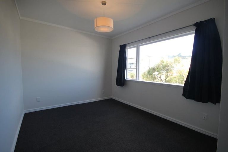Photo of property in 3 Somerset Avenue, Newtown, Wellington, 6021