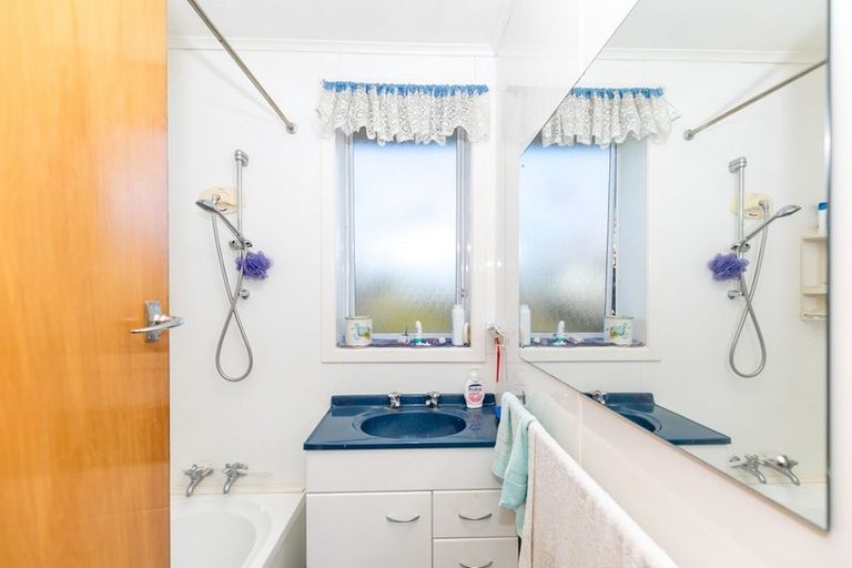 Photo of property in 17 Insoll Avenue, Enderley, Hamilton, 3214