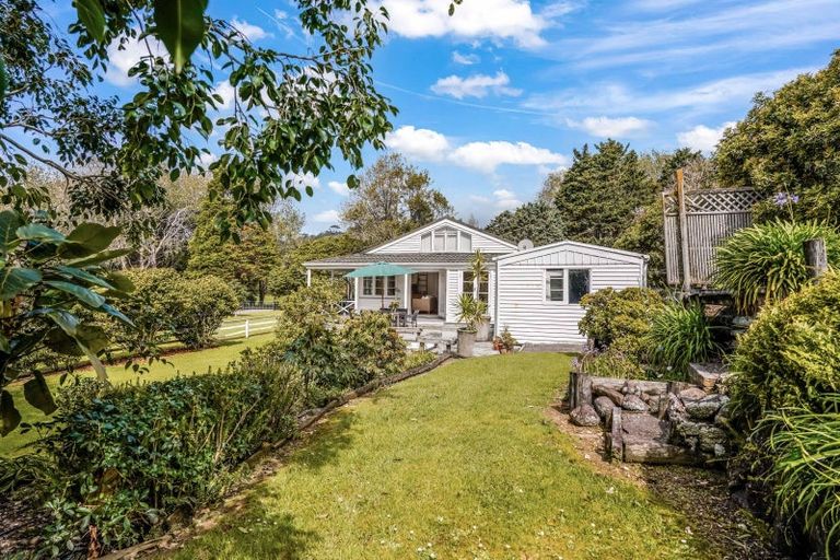 Photo of property in Mahinepua Road, Kaeo, 0478