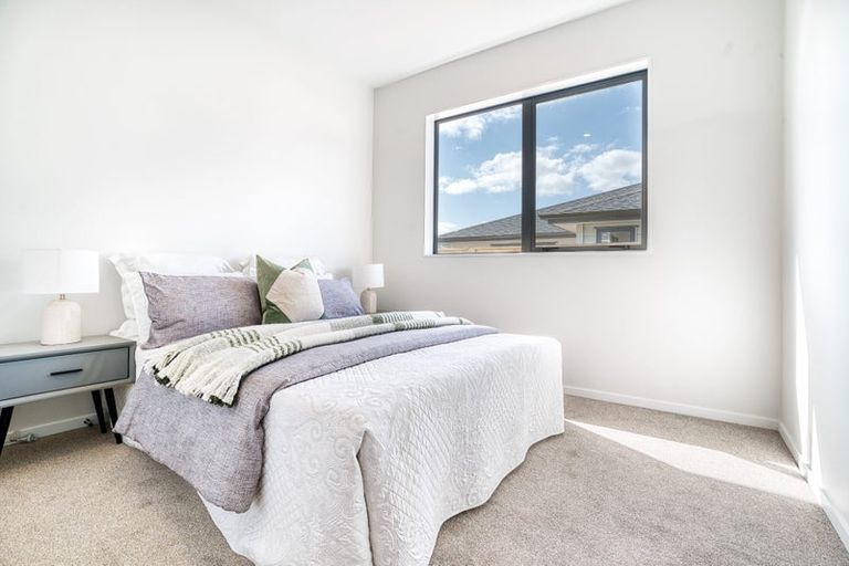 Photo of property in 24 Babina Avenue, Kumeu, 0810