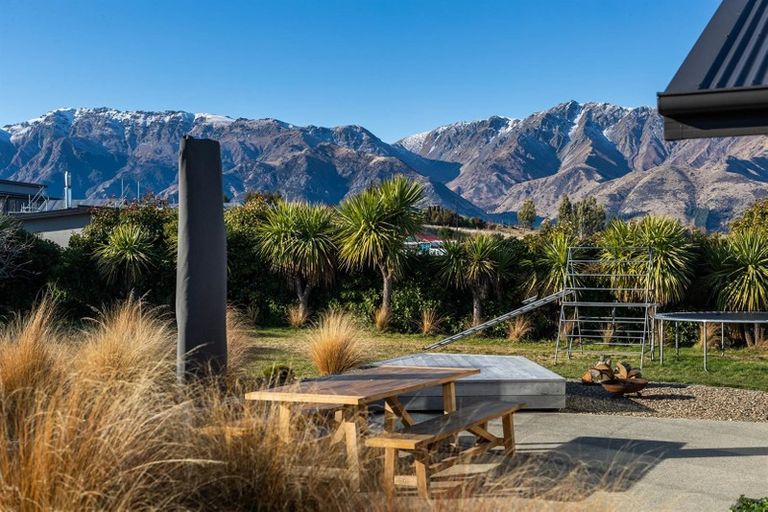 Photo of property in 60 Nichol Street, Lake Hawea, Wanaka, 9382