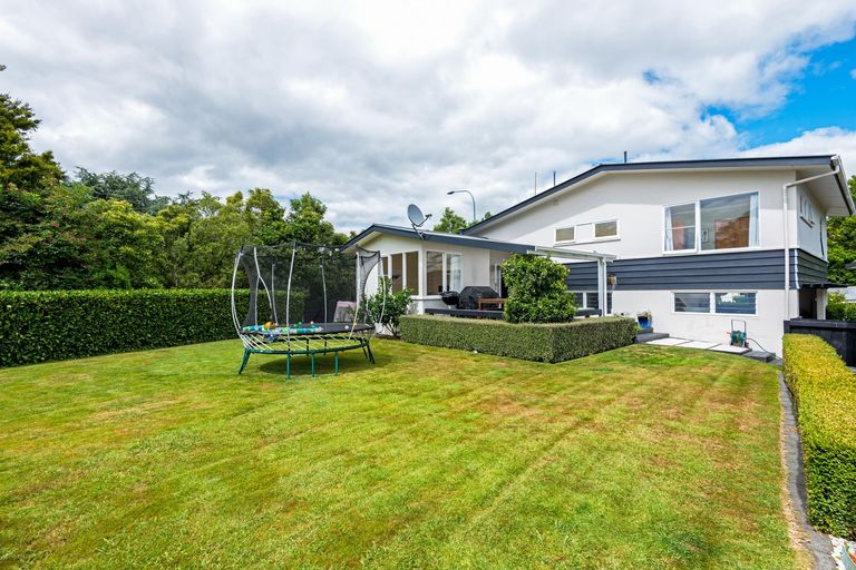 Photo of property in 97 Rangiora Avenue, Roslyn, Palmerston North, 4414