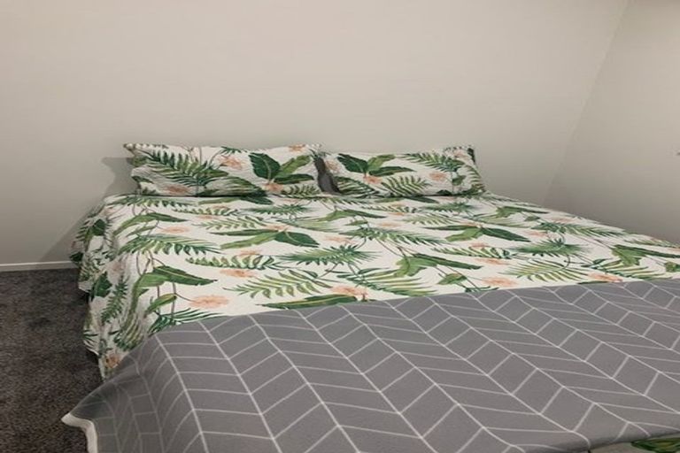 Photo of property in 24 Drumbuoy Drive, Flat Bush, Auckland, 2019