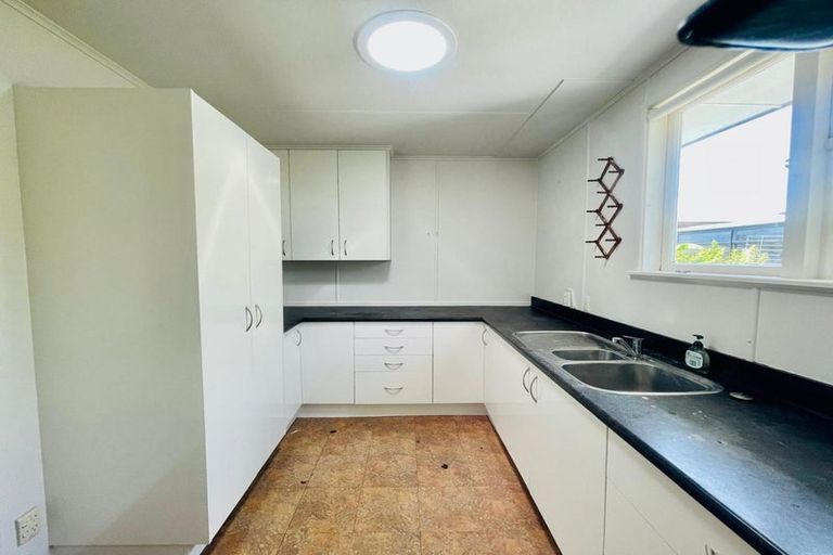 Photo of property in 28 Pembroke Street, Papatoetoe, Auckland, 2025