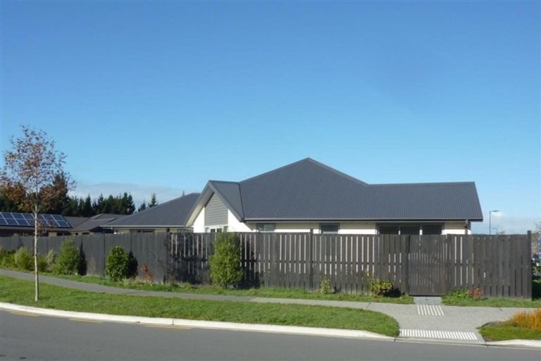 Photo of property in 37 Dunlops Crescent, Bottle Lake, Christchurch, 8083