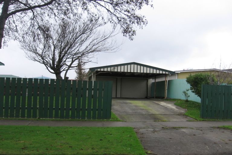 Photo of property in 1 Karamea Crescent, Kelvin Grove, Palmerston North, 4414