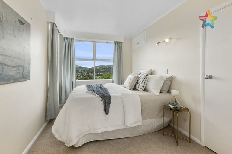 Photo of property in 32a Woodvale Grove, Fairfield, Lower Hutt, 5011
