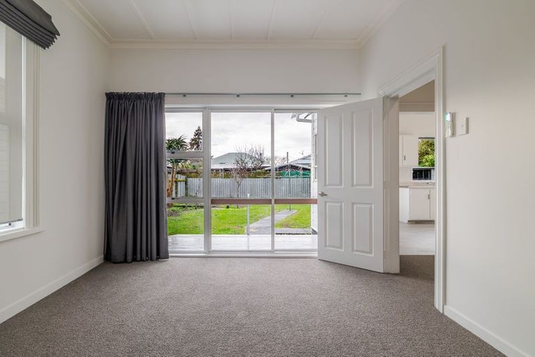 Photo of property in 25 Bourke Street, Palmerston North, 4410