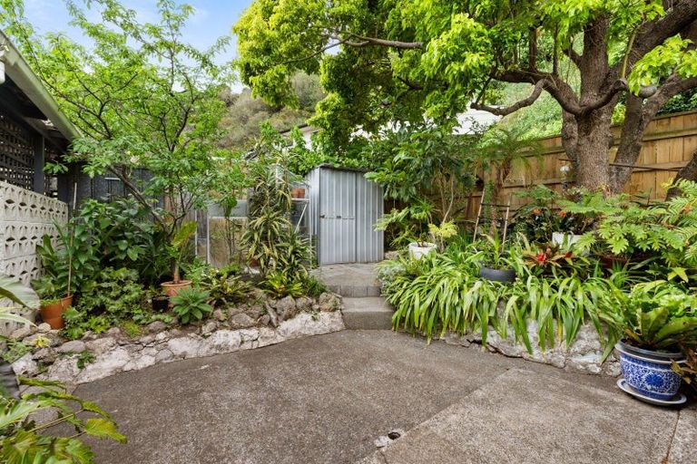 Photo of property in 21 Hornsey Road, Bluff Hill, Napier, 4110