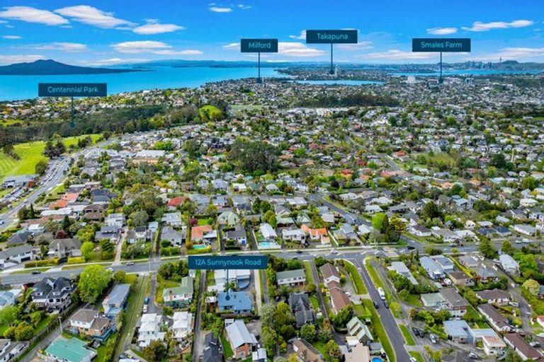 Photo of property in 2/12 Sunnynook Road, Sunnynook, Auckland, 0620