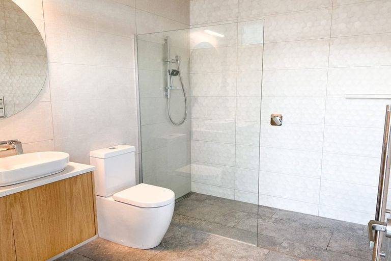 Photo of property in 22a Glendevere Terrace, Redcliffs, Christchurch, 8081